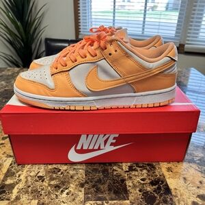 Nike dunk "Peach Cream"